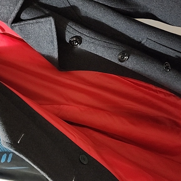 Coat - Picture 5 of 7